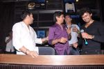 Sonu Nigam, Shaan, Mika Singh at Lucky Morani_s bday bash in Hard Rock, Mumbai on 19th Sept 2013 (43).JPG